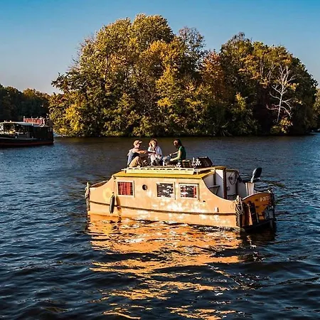 Hausboot Tour Mit Der Wasserkutsche - Fuehrerscheinfrei Berlin Exterior photo
