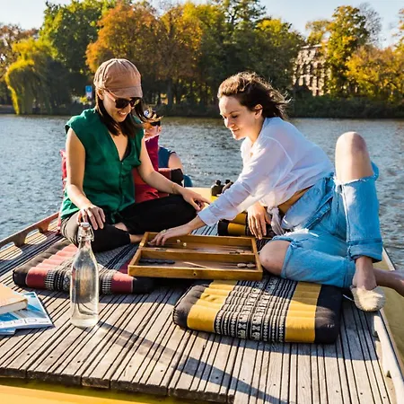 Hausboot Tour Mit Der Wasserkutsche - Fuehrerscheinfrei Berlin Exterior photo