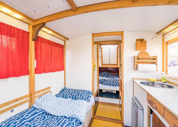 Hausboot Tour Mit Der Wasserkutsche - Fuehrerscheinfrei